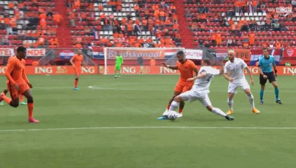 1623006790795068740.gif